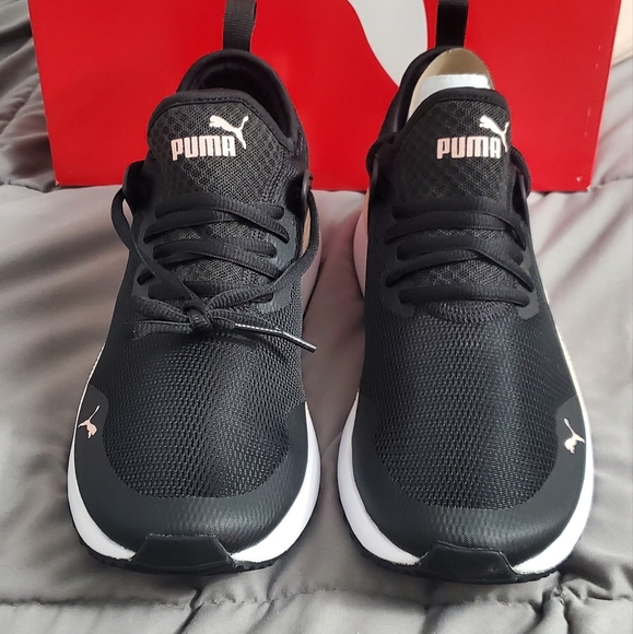 Puma, 9, Black and Pink - Picture 2 of 4